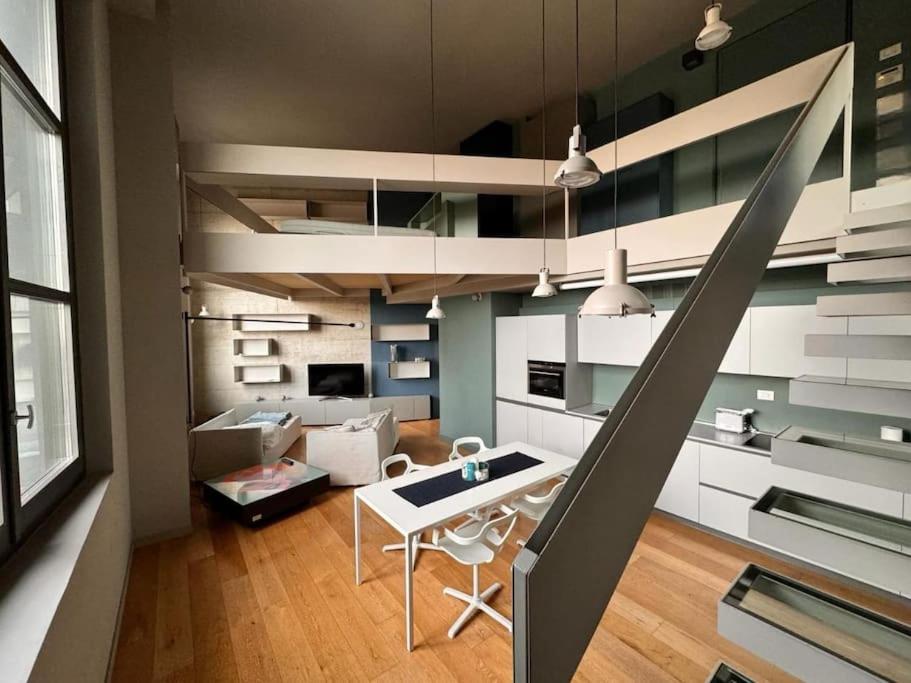 Апартаменты Casa Hollywood Centro, Mole Antonelliana Турин Экстерьер фото